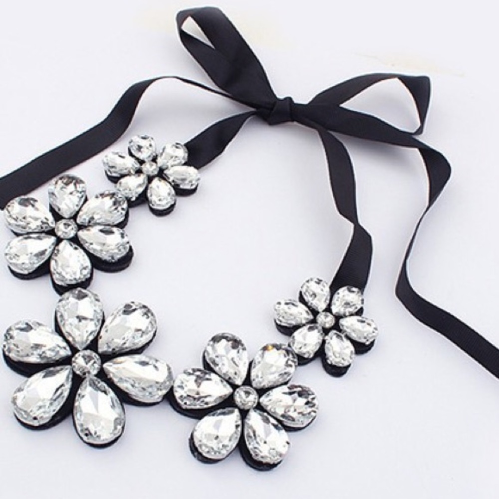 Big Rhinestone 🌼 Choker Ribbon Statement Necklace - Picture 9 of 14